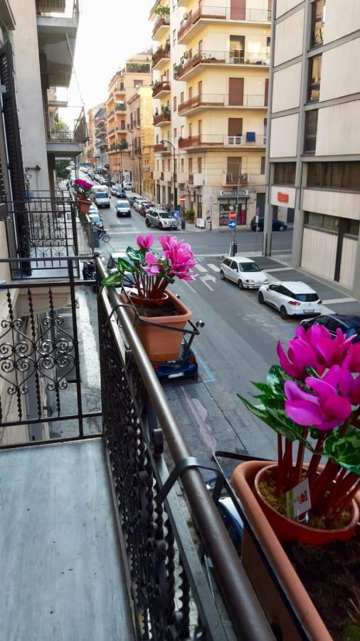 B&B Charme Centre-Ville Artistic & Literary Rooms Palermo Exterior photo